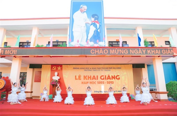 KHAI GIẢNG 22-23